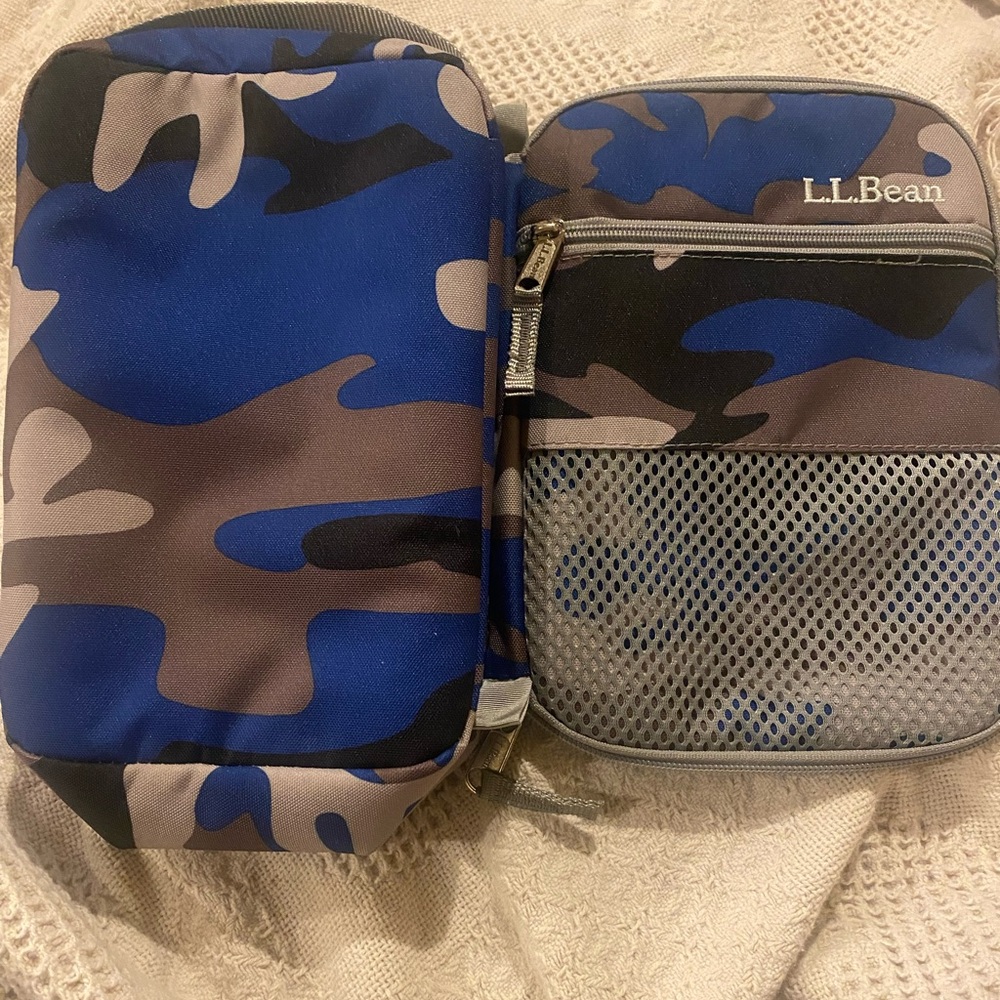 L.L. Bean Blue and Brown Camo Lunch bag